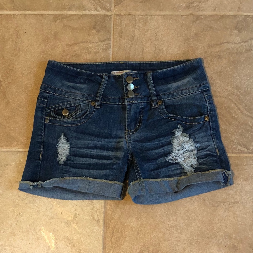 Cute summer denim shorts!